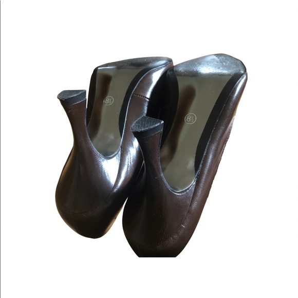 Two Lips Leather Heels (like new) - Picture 4 of 6